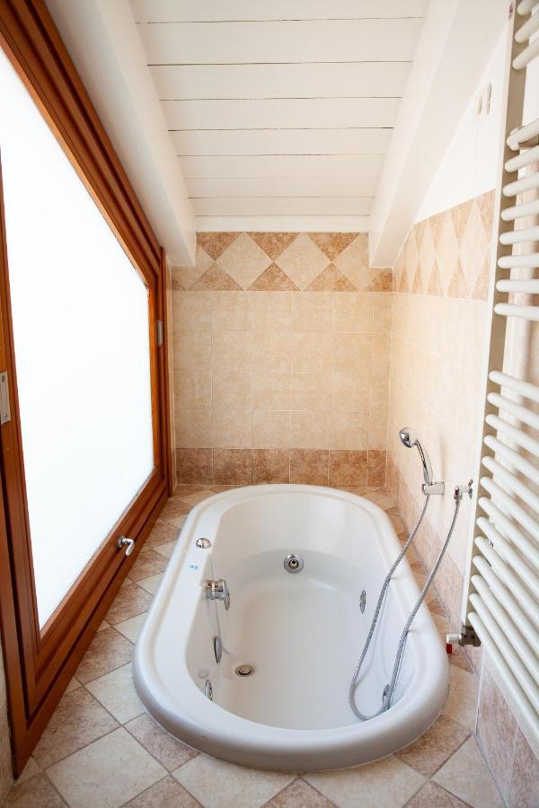 Sunshine Raggio Di Sole Apartment Милано Екстериор снимка